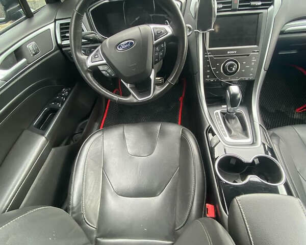 Форд Фьюжн, объемом двигателя 2 л и пробегом 180 тыс. км за 10999 $, фото 10 на Automoto.ua