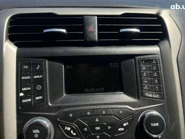 Форд Фьюжн, объемом двигателя 2.5 л и пробегом 285 тыс. км за 10200 $, фото 18 на Automoto.ua