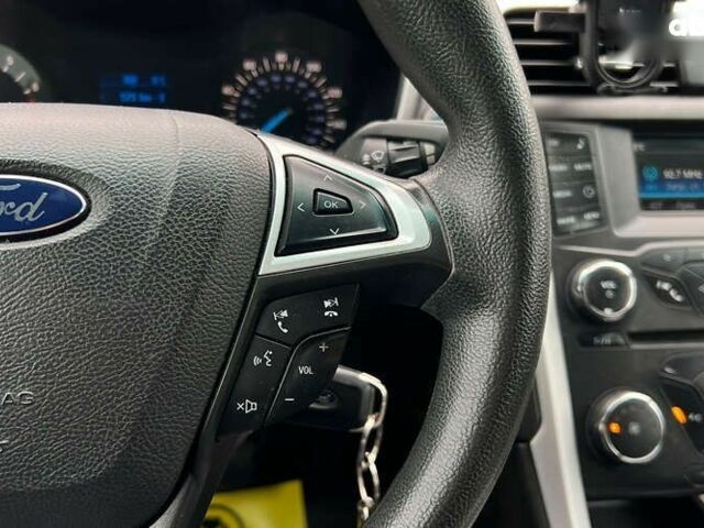 Форд Фьюжн 2015 в Ивано-Франковске на Automoto.ua Форд Фьюжн, объемом двигателя 0 л и пробегом 253 тыс. км за 10300 $, фото 12 на Automoto.ua