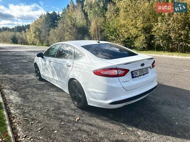 Форд Фьюжн, объемом двигателя 2.49 л и пробегом 182 тыс. км за 10200 $, фото 2 на Automoto.ua