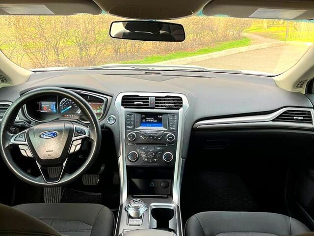 Форд Фьюжн, объемом двигателя 2 л и пробегом 0 тыс. км за 15000 $, фото 2 на Automoto.ua