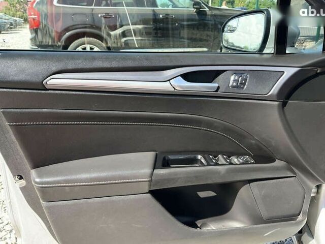 Форд Фьюжен, об'ємом двигуна 2 л та пробігом 165 тис. км за 10800 $, фото 9 на Automoto.ua