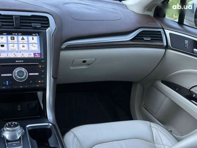 Форд Фьюжн, объемом двигателя 2 л и пробегом 144 тыс. км за 13300 $, фото 27 на Automoto.ua