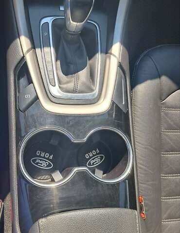 Форд Фьюжн, объемом двигателя 2 л и пробегом 85 тыс. км за 12300 $, фото 27 на Automoto.ua