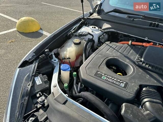 Форд Фьюжн, объемом двигателя 2 л и пробегом 105 тыс. км за 13500 $, фото 28 на Automoto.ua