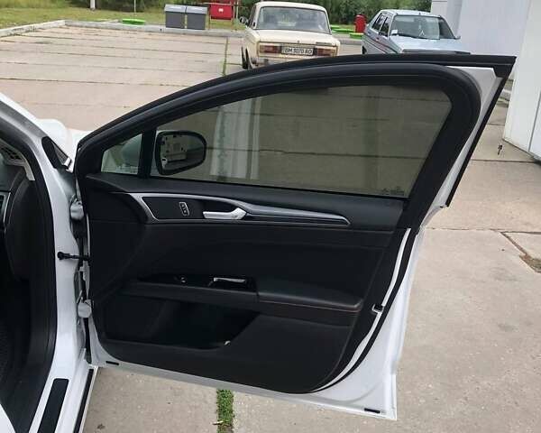 Форд Фьюжн, объемом двигателя 0 л и пробегом 123 тыс. км за 11600 $, фото 3 на Automoto.ua