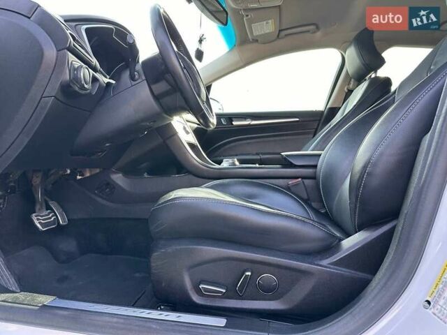 Форд Фьюжн, объемом двигателя 2 л и пробегом 105 тыс. км за 13500 $, фото 25 на Automoto.ua