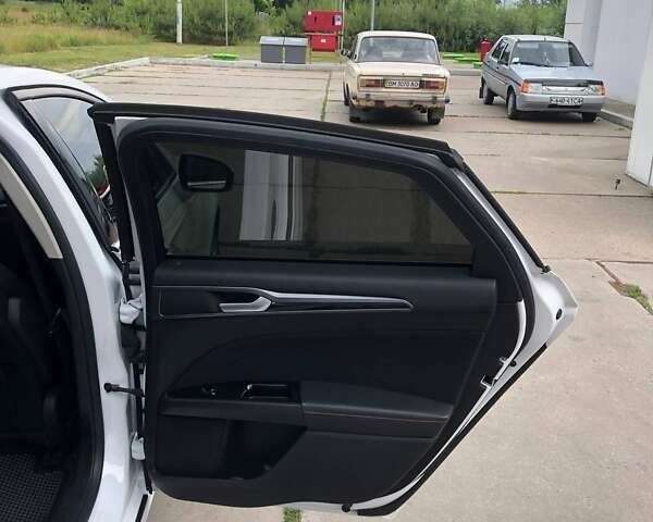 Форд Фьюжен, об'ємом двигуна 0 л та пробігом 123 тис. км за 11600 $, фото 4 на Automoto.ua