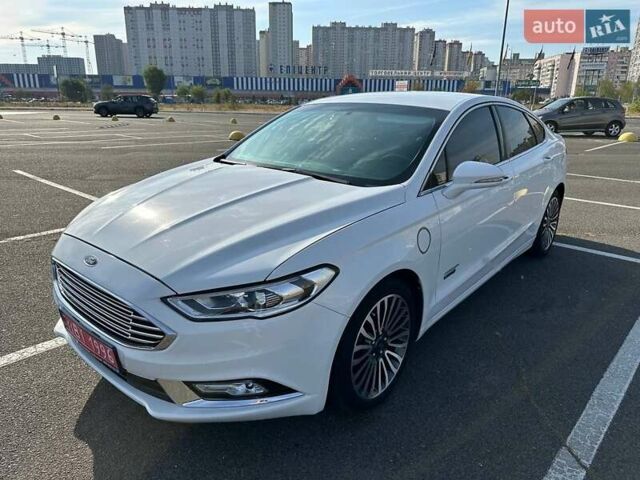 Форд Фьюжн, объемом двигателя 2 л и пробегом 105 тыс. км за 13500 $, фото 4 на Automoto.ua