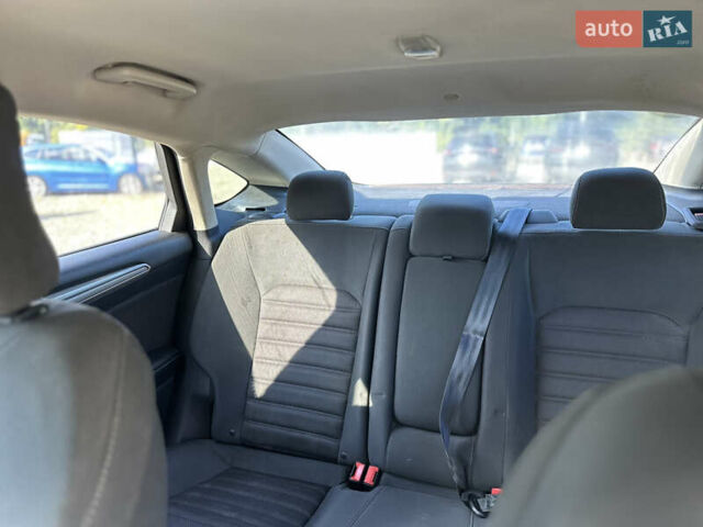 Форд Фьюжн, объемом двигателя 2 л и пробегом 219 тыс. км за 9500 $, фото 13 на Automoto.ua