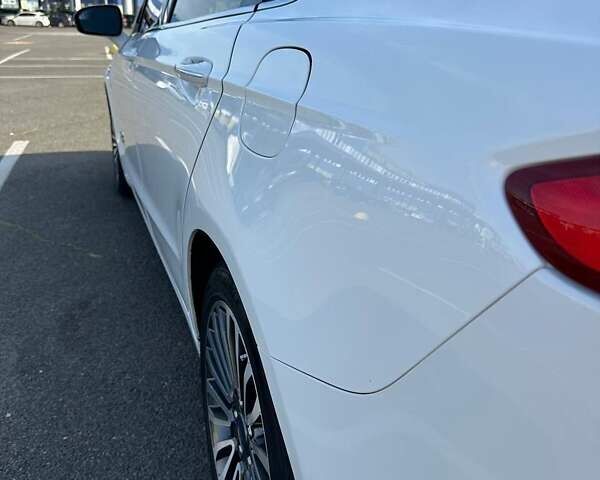 Форд Фьюжн, объемом двигателя 2 л и пробегом 105 тыс. км за 13500 $, фото 13 на Automoto.ua