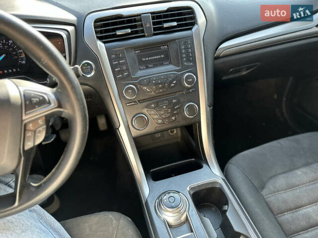 Форд Фьюжн, объемом двигателя 2 л и пробегом 219 тыс. км за 9500 $, фото 12 на Automoto.ua