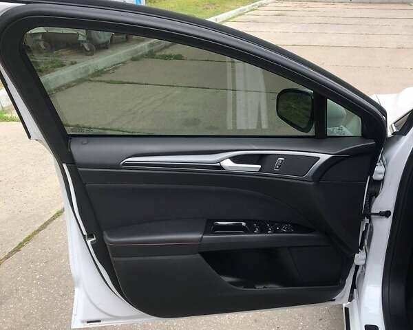 Форд Фьюжн, объемом двигателя 0 л и пробегом 123 тыс. км за 11600 $, фото 1 на Automoto.ua