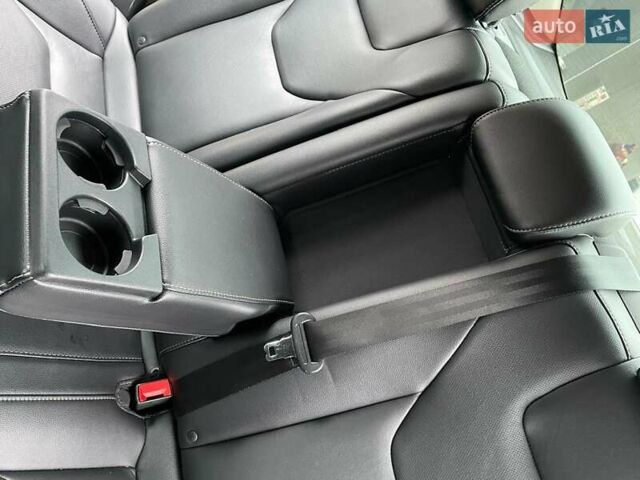 Форд Фьюжн, объемом двигателя 2 л и пробегом 240 тыс. км за 11000 $, фото 18 на Automoto.ua