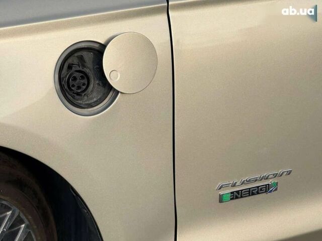 Форд Фьюжн, объемом двигателя 0 л и пробегом 74 тыс. км за 15900 $, фото 14 на Automoto.ua
