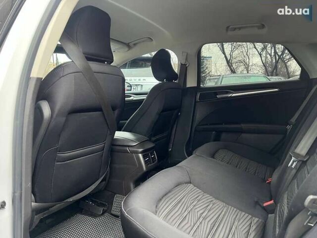 Форд Фьюжн, объемом двигателя 2.5 л и пробегом 151 тыс. км за 11200 $, фото 24 на Automoto.ua