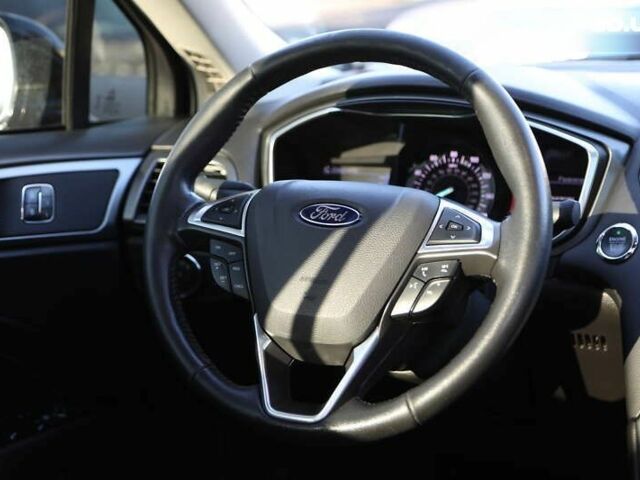 Форд Фьюжн, объемом двигателя 2 л и пробегом 183 тыс. км за 12000 $, фото 13 на Automoto.ua