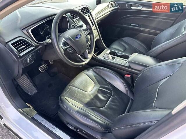 Форд Фьюжн, объемом двигателя 2 л и пробегом 105 тыс. км за 13500 $, фото 23 на Automoto.ua