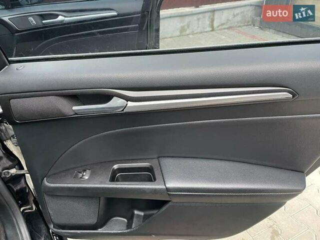 Форд Фьюжн, объемом двигателя 2 л и пробегом 240 тыс. км за 11000 $, фото 19 на Automoto.ua