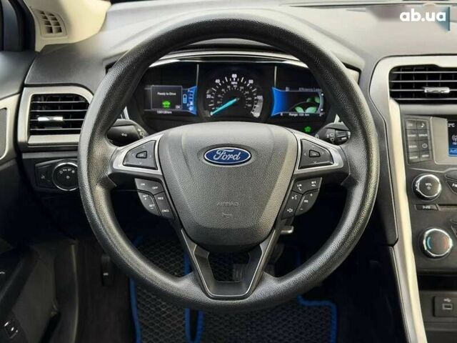 Форд Фьюжн, объемом двигателя 0 л и пробегом 156 тыс. км за 12300 $, фото 29 на Automoto.ua