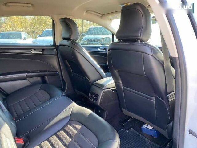Форд Фьюжн, объемом двигателя 1.5 л и пробегом 14 тыс. км за 13600 $, фото 22 на Automoto.ua
