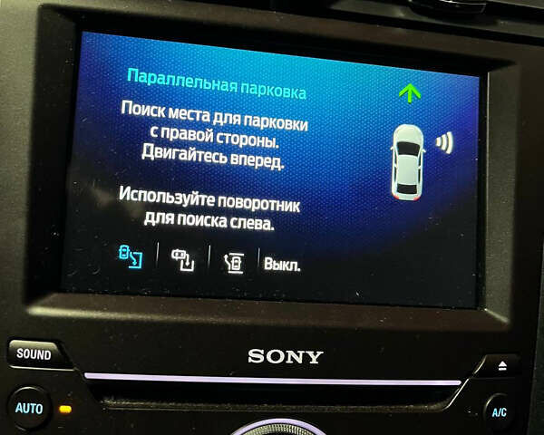 Форд Фьюжн, объемом двигателя 2 л и пробегом 72 тыс. км за 15000 $, фото 13 на Automoto.ua