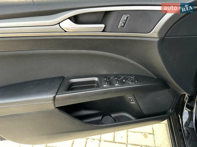 Форд Фьюжн, объемом двигателя 2 л и пробегом 205 тыс. км за 10500 $, фото 8 на Automoto.ua