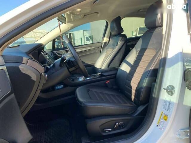 Форд Фьюжн, объемом двигателя 1.5 л и пробегом 14 тыс. км за 13600 $, фото 17 на Automoto.ua