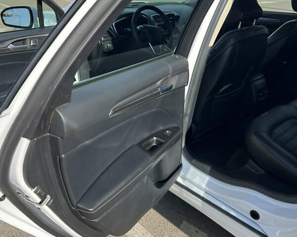 Форд Фьюжен, об'ємом двигуна 2 л та пробігом 91 тис. км за 14000 $, фото 9 на Automoto.ua