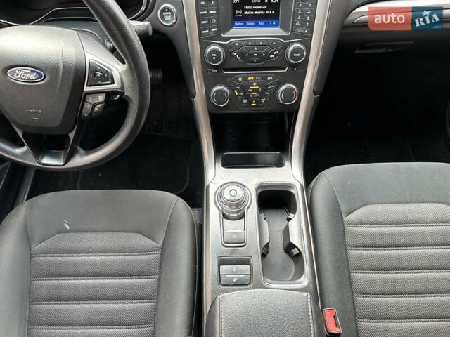 Форд Фьюжн, объемом двигателя 2 л и пробегом 205 тыс. км за 10500 $, фото 15 на Automoto.ua