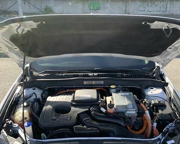 Форд Фьюжн, объемом двигателя 2 л и пробегом 164 тыс. км за 12599 $, фото 10 на Automoto.ua
