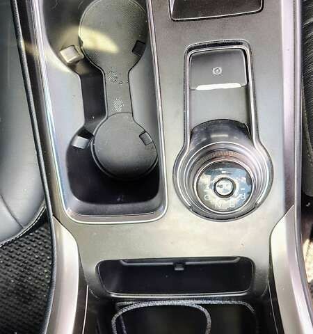 Форд Фьюжн, объемом двигателя 0 л и пробегом 195 тыс. км за 15499 $, фото 26 на Automoto.ua