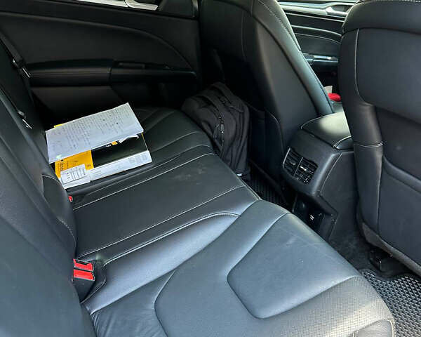 Форд Фьюжен, об'ємом двигуна 2 л та пробігом 153 тис. км за 15900 $, фото 5 на Automoto.ua