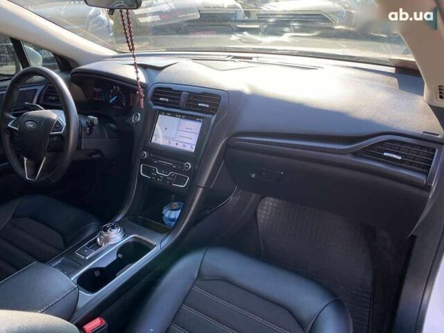 Форд Фьюжн, объемом двигателя 1.5 л и пробегом 14 тыс. км за 13600 $, фото 8 на Automoto.ua