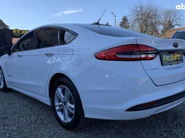Форд Фьюжн, объемом двигателя 2 л и пробегом 137 тыс. км за 14800 $, фото 3 на Automoto.ua