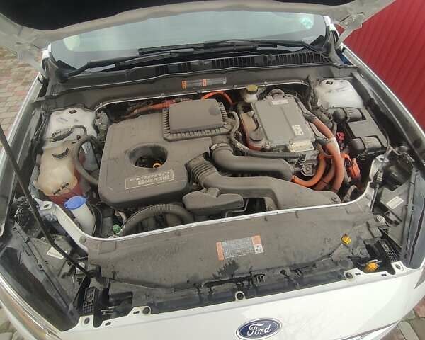 Форд Фьюжн, объемом двигателя 0 л и пробегом 74 тыс. км за 15200 $, фото 9 на Automoto.ua
