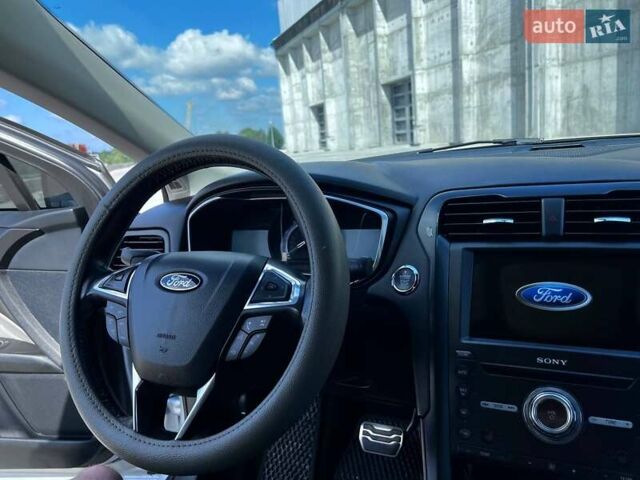 Форд Фьюжн, объемом двигателя 2 л и пробегом 145 тыс. км за 17500 $, фото 9 на Automoto.ua