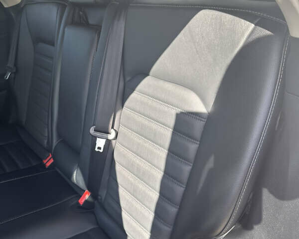 Форд Фьюжн, объемом двигателя 2 л и пробегом 97 тыс. км за 15250 $, фото 15 на Automoto.ua