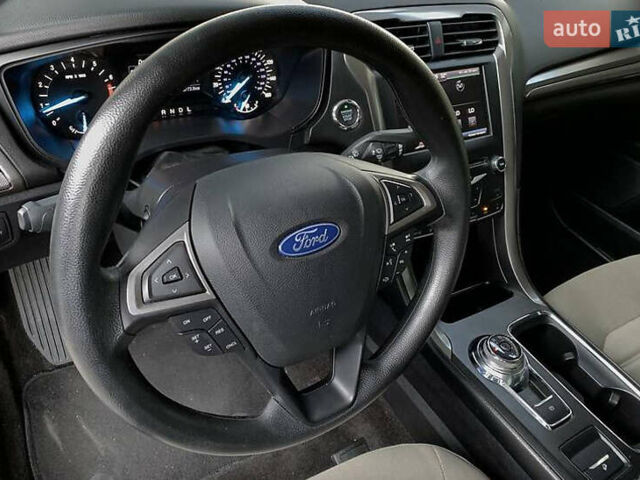 Форд Фьюжен, об'ємом двигуна 2 л та пробігом 45 тис. км за 12700 $, фото 22 на Automoto.ua