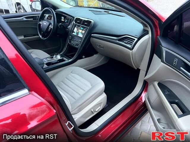 Форд Фьюжен, об'ємом двигуна 20 л та пробігом 217 тис. км за 14000 $, фото 4 на Automoto.ua