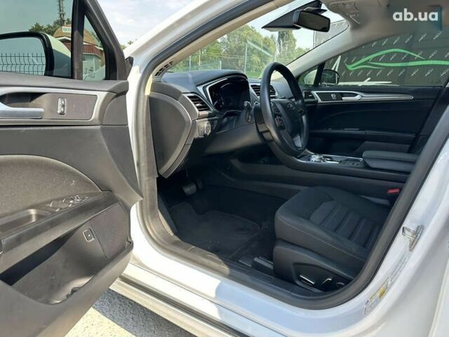 Форд Фьюжн, объемом двигателя 0 л и пробегом 56 тыс. км за 16999 $, фото 4 на Automoto.ua
