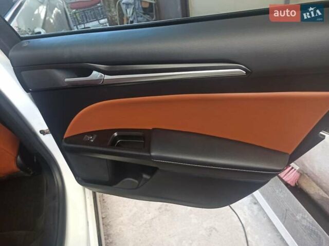 Форд Фьюжн, объемом двигателя 2 л и пробегом 99 тыс. км за 19500 $, фото 14 на Automoto.ua