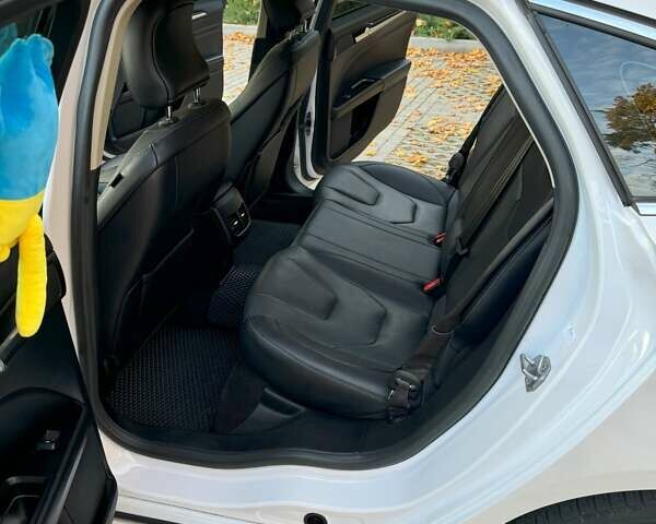 Форд Фьюжн, объемом двигателя 2 л и пробегом 65 тыс. км за 22800 $, фото 22 на Automoto.ua