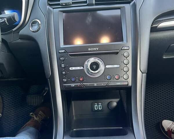 Форд Фьюжн, объемом двигателя 2 л и пробегом 51 тыс. км за 17000 $, фото 2 на Automoto.ua