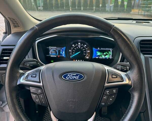 Форд Фьюжн, объемом двигателя 2 л и пробегом 65 тыс. км за 22800 $, фото 20 на Automoto.ua