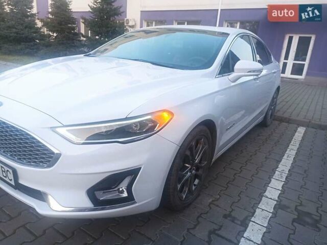 Форд Фьюжн, объемом двигателя 2 л и пробегом 99 тыс. км за 19500 $, фото 5 на Automoto.ua