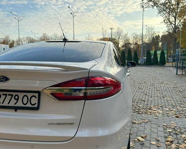 Форд Фьюжн, объемом двигателя 2 л и пробегом 65 тыс. км за 22800 $, фото 7 на Automoto.ua