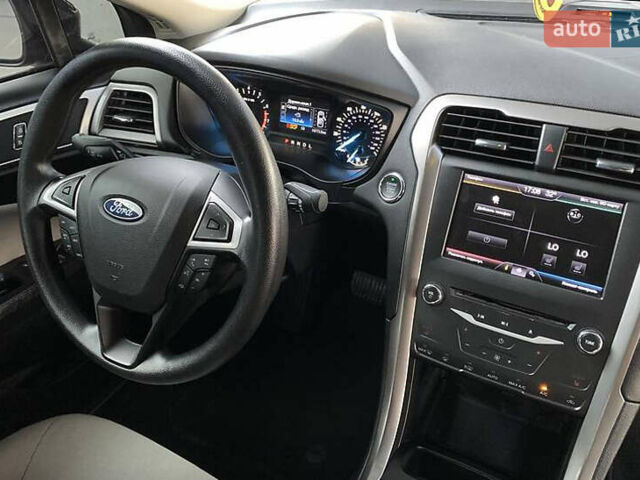 Форд Фьюжен, об'ємом двигуна 2 л та пробігом 45 тис. км за 12700 $, фото 32 на Automoto.ua