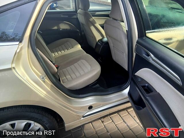 Жовтий Форд Фьюжен, об'ємом двигуна 2.5 л та пробігом 178 тис. км за 12200 $, фото 10 на Automoto.ua