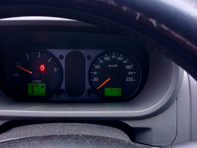 Серый Форд Фьюжн, объемом двигателя 1.4 л и пробегом 270 тыс. км за 4350 $, фото 3 на Automoto.ua